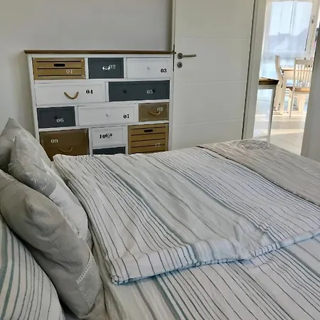 Sk -apartment Mit 2 Schlafzimmern * روست