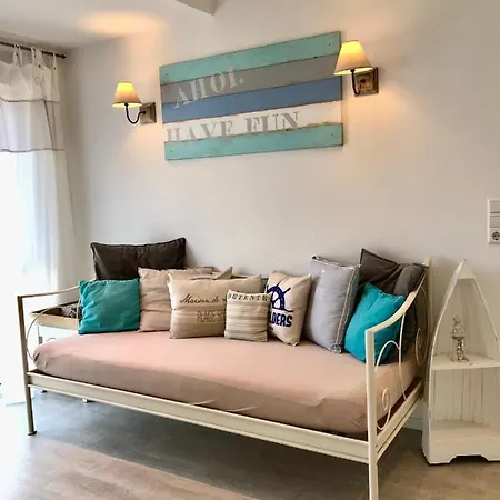 Sk -apartment Mit 2 Schlafzimmern شقة روست