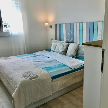 Sk -apartment Mit 2 Schlafzimmern דירה *