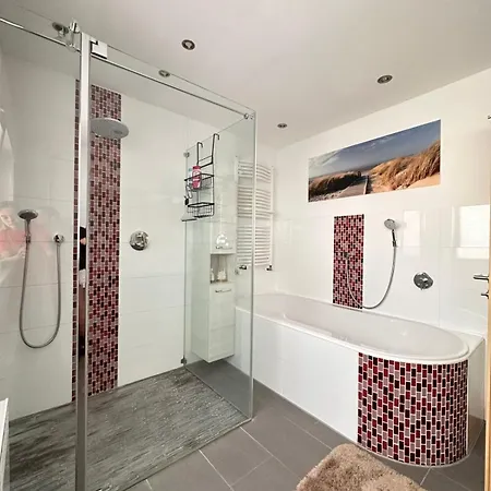 Sk -apartment Mit 2 Schlafzimmern شقة روست