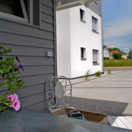 Sk -apartment Mit 2 Schlafzimmern רוסט